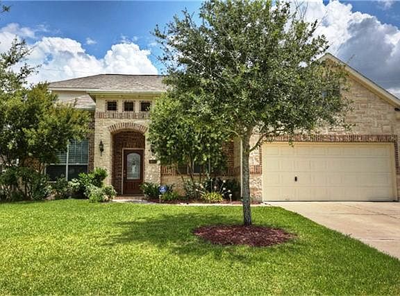 Ready for a quick move-in, interested in details-look no more.