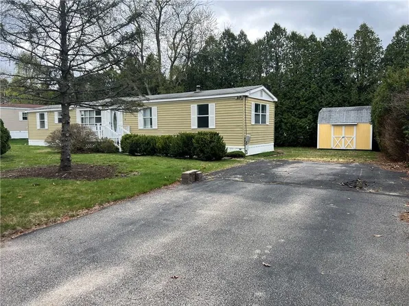 9 Torch Ln, Coventry, RI 02816