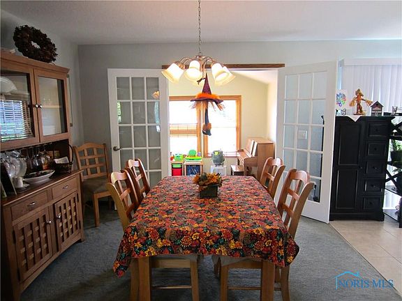 3rd image of 3976 Dalling Dr