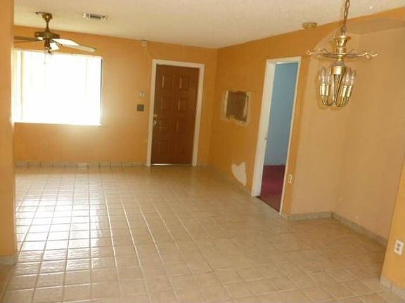 INTERIOR LIVING SPACE