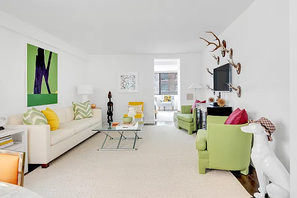 Sold by Level Group | media 3