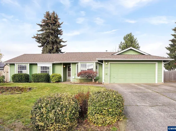 4887 Kewanna Ct NE, Salem, OR 97305