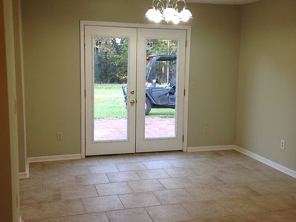 Breakfast room, french doors, tile floors