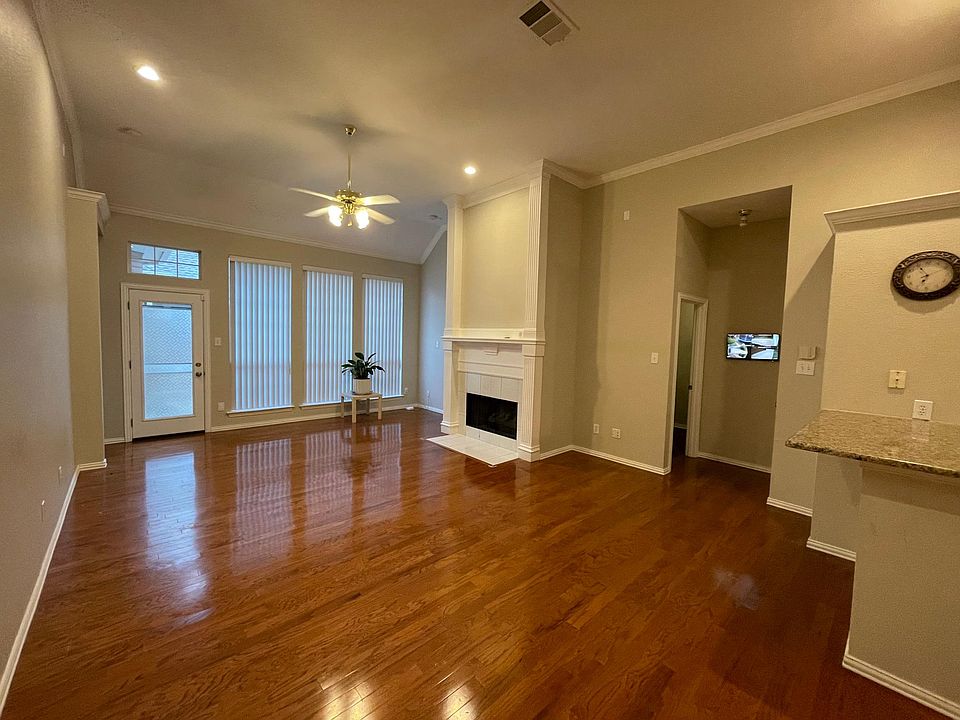 1st image of 5213 Teddington Park Dr