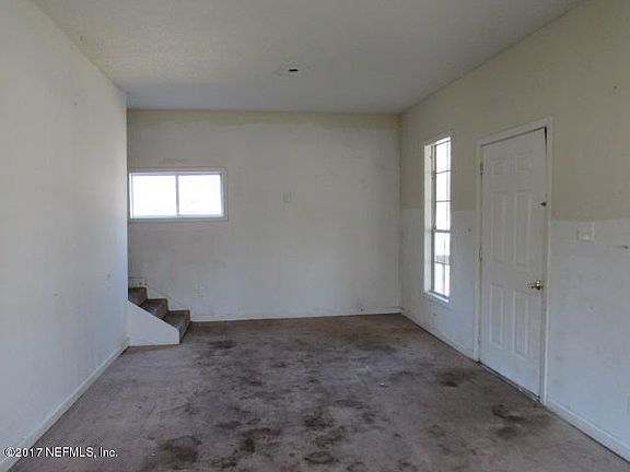 5th image of 27485 W 2nd Ave