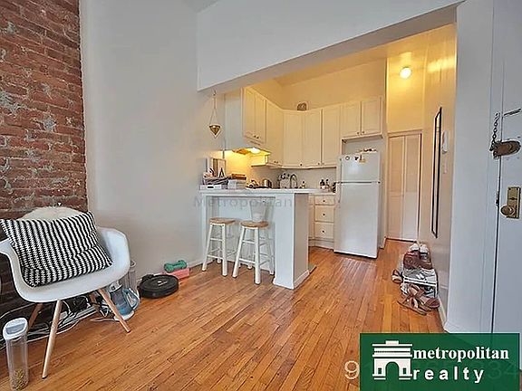 4th image of 447 7th Ave APT 3a