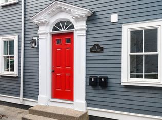 8 Curtis St #2, Salem, MA 01970
