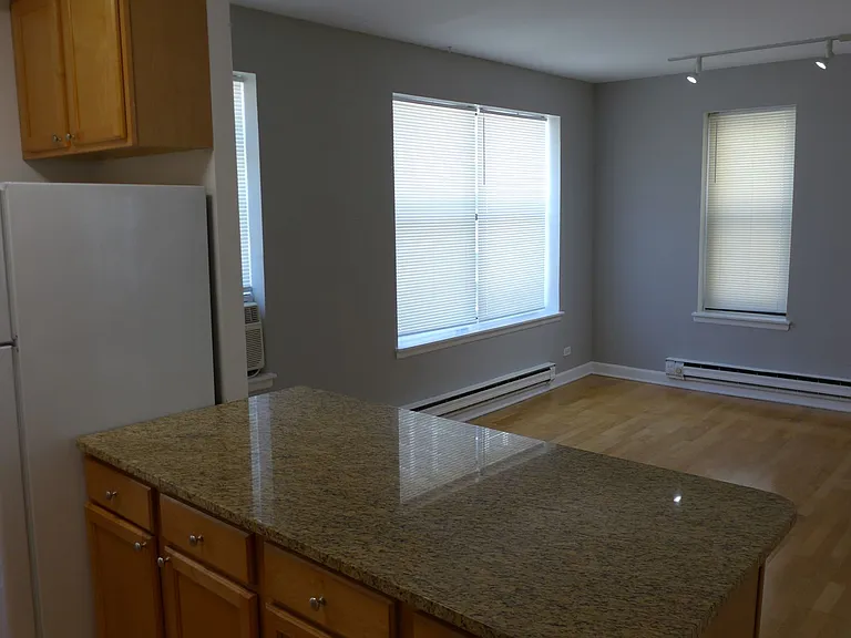 808-12 W Junior Terrace — Photo 31