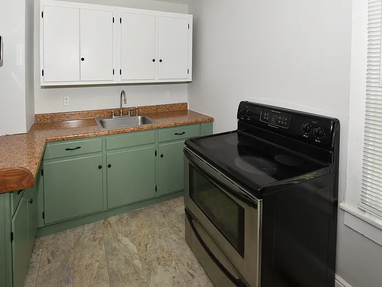 124 Union St — Photo 5