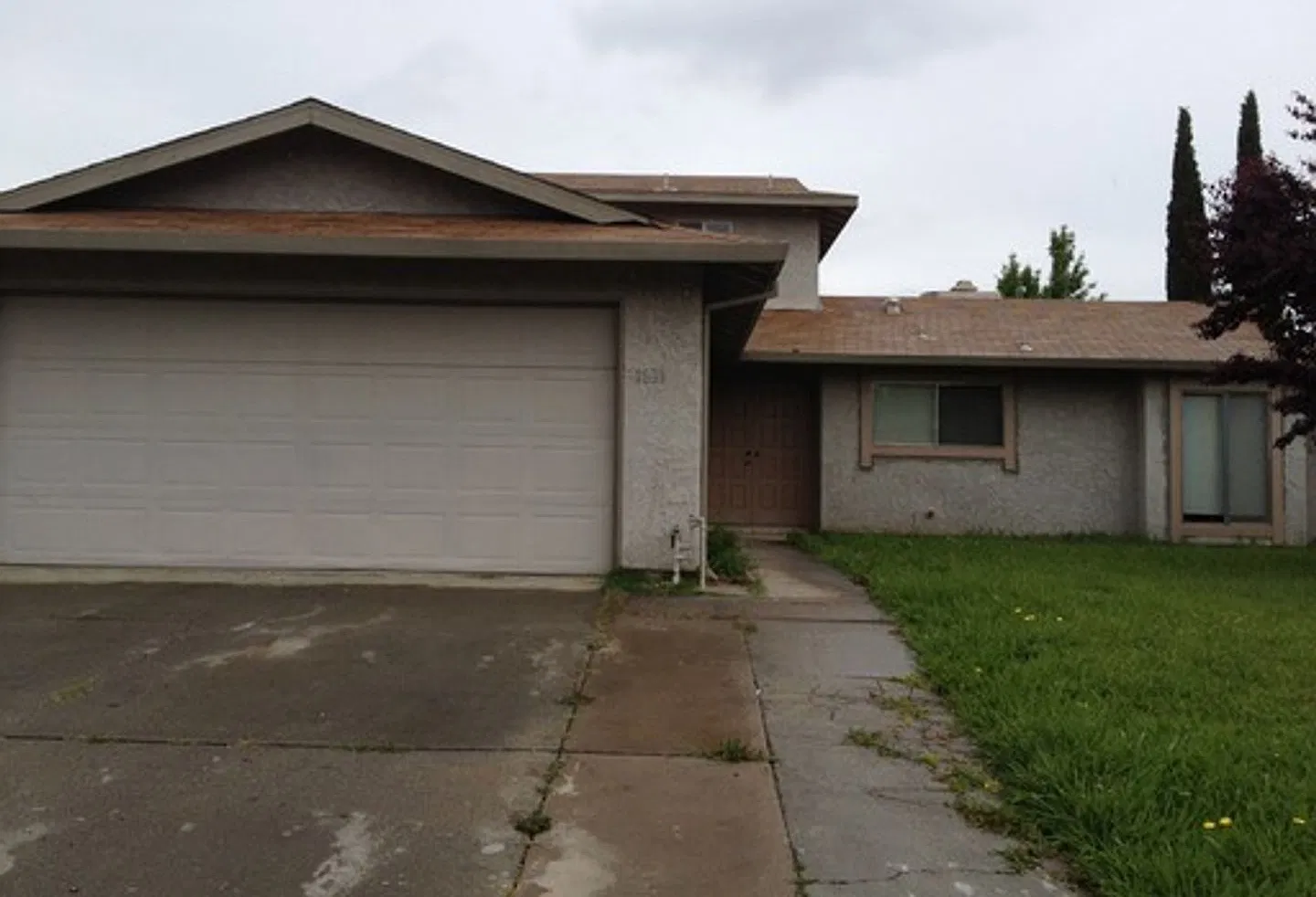 Move-In Ready 4-Bedroom Home with Good-Sized Yard — Photo 2