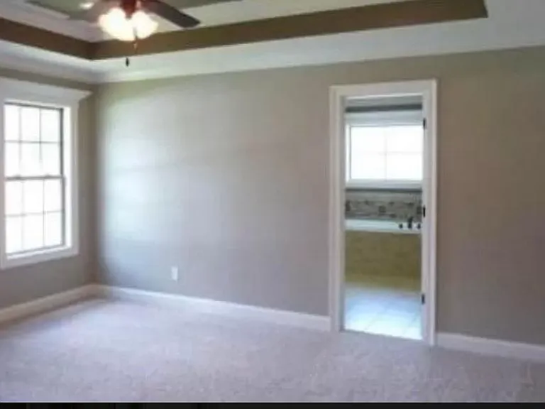 4347 Kenilworth Cir — Photo 6