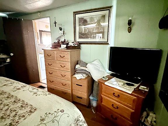 5th image of 351 N Meridian Dr #45