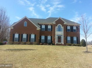 5465 Notched Beak Ct, Waldorf, MD 20601