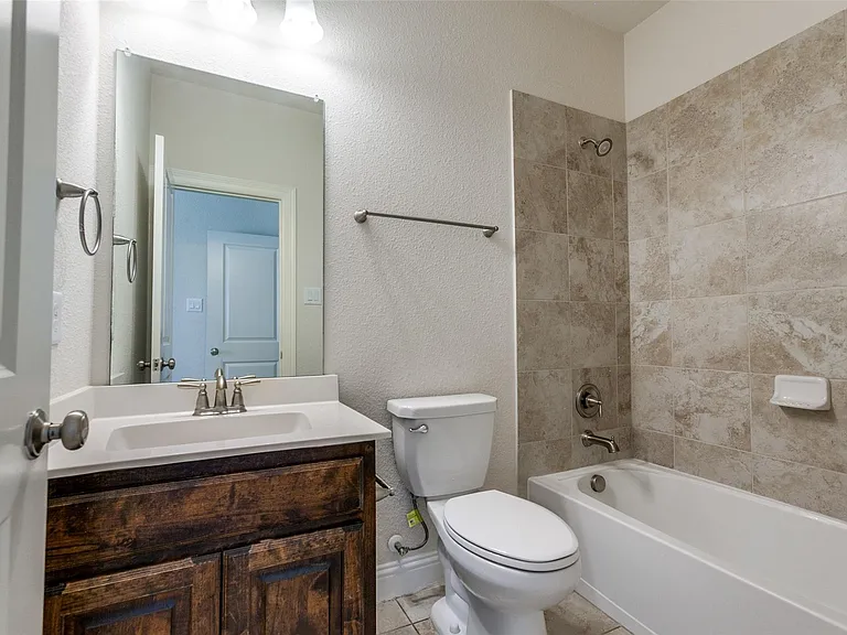 12618 Akenside Rd — Photo 21
