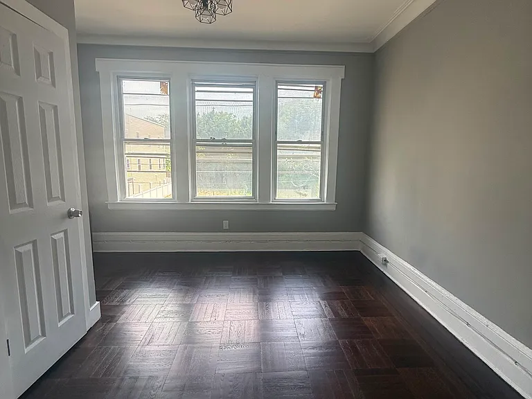 842 S 19th St #2L — Photo 2