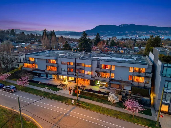 3663 W 16th Ave #207, Vancouver, BC V6R 3C3