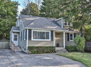 70 Youngs Ave, Rochester, NY 14606