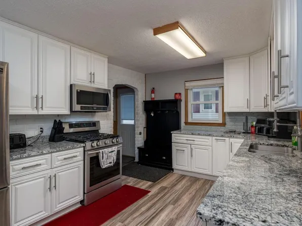 510 N 4th St, Le Sueur, MN 56058