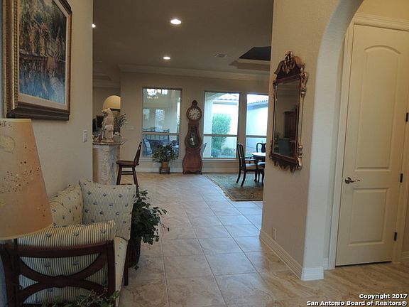 5th image of 19534 Brooke Pl