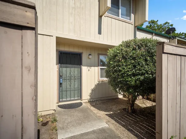 1702 Glenbrook Drive #B, Santa Rosa, CA 95401