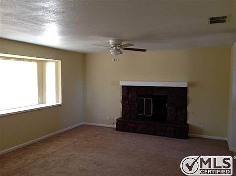 5th image of 15116 Larch St