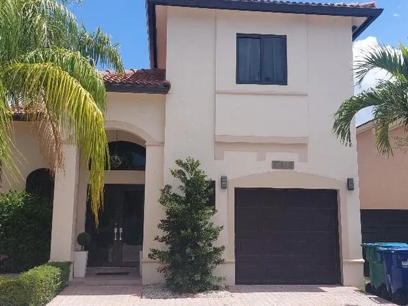 19443 NW 79th Ct, Hialeah, FL 33015