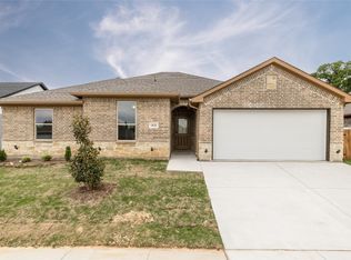 908 Avagail Ave, Springtown, TX 76082