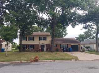 500 Woodlake Rd, Virginia Beach, VA 23452