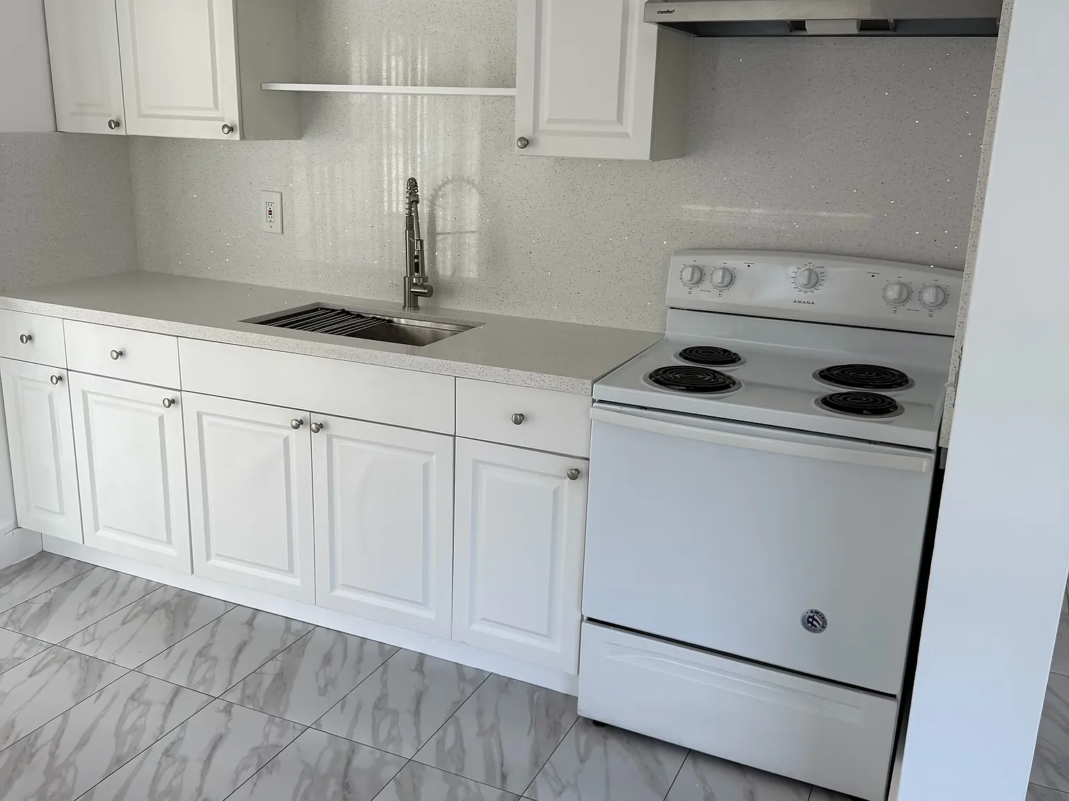 548 SW 6 Street - 3 — Photo 2