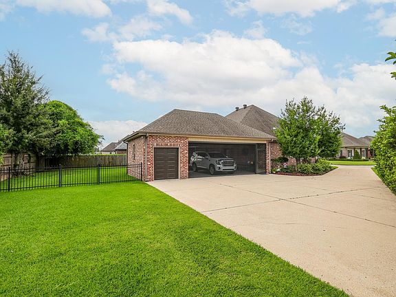 3rd image of 242 Jaden Ln