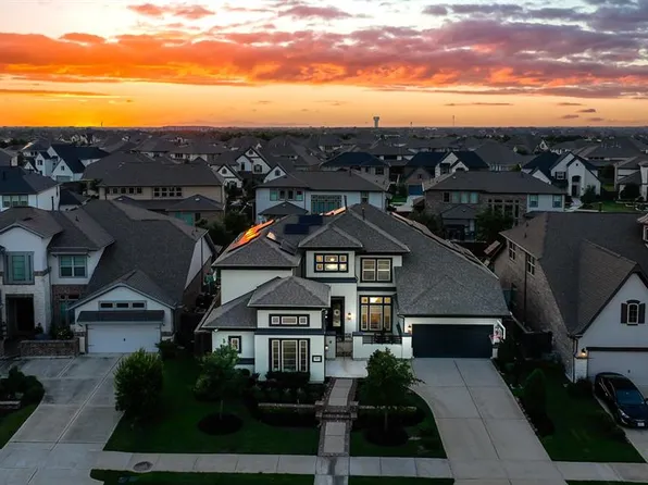 16111 Pilot Knob Dr, Cypress, TX 77433