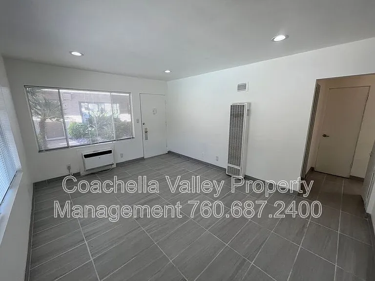 2290 S Palm Canyon Dr #4 — Photo 3