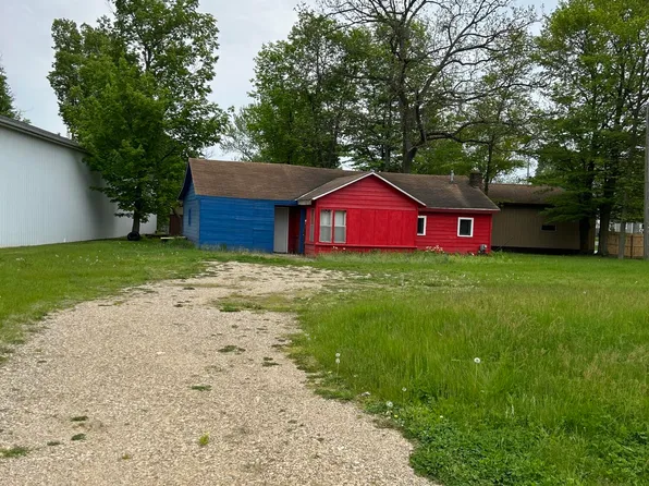 301 S Grove St, Delton, MI 49046