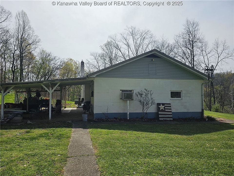 2nd image of 140 Burfords Hilltop Acres