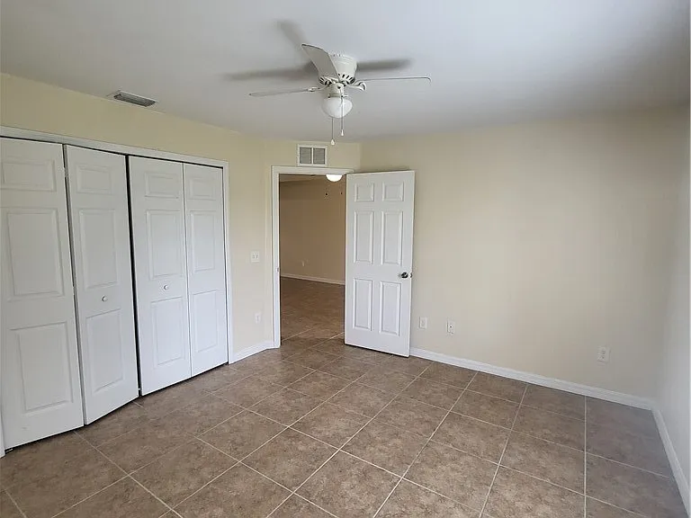 1916 SW 15th Pl — Photo 5