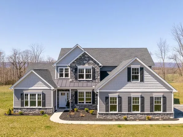 9033 Apple Jack Ct, Mercersburg, PA 17236