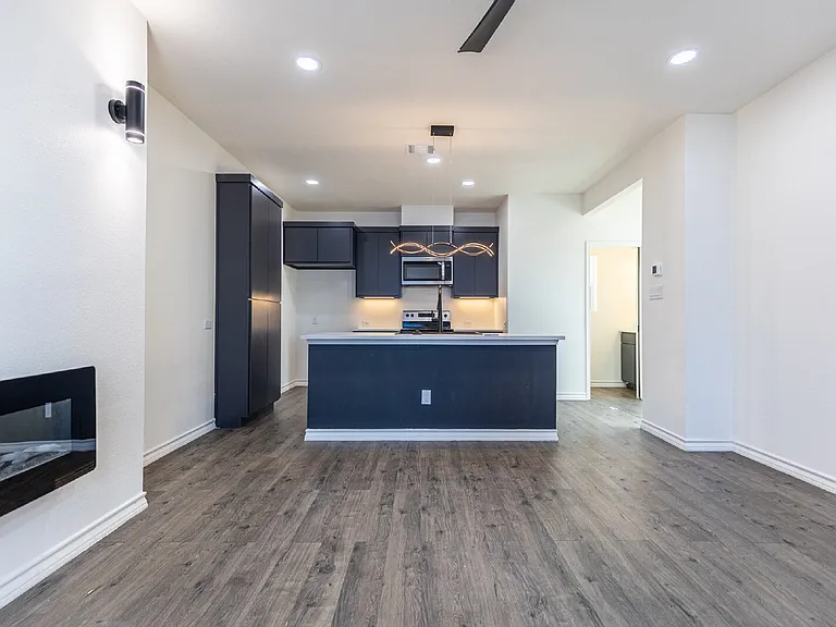 118 Shenandoah St #202 — Photo 18