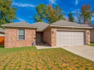 1304 Lee Mac Dr, Jacksonville, AR 72076