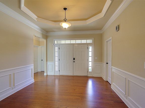 2nd image of 115 Sturbridge Ct