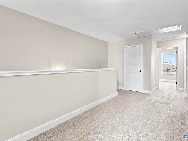 243 Susan Lynn Dr — Photo 12