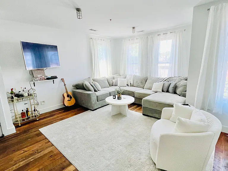 1225 4th Ave S #108 — Photo 8