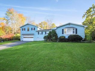 13 Rita Dr, New Fairfield, CT 06812