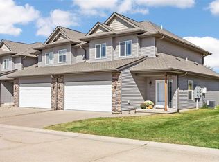1844 Goose Lake Cir, North Liberty, IA 52317
