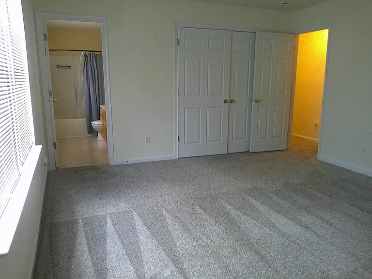 209 Ingram St E — Photo 16