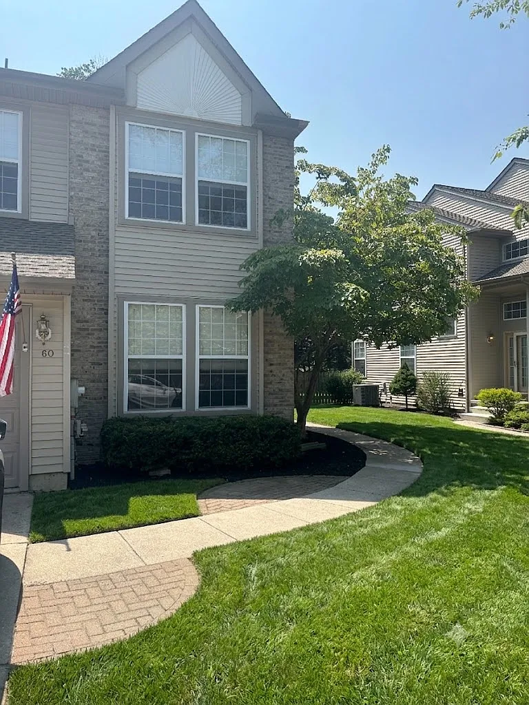 4 bed, 1708 sqft, $3,095 — Photo 2