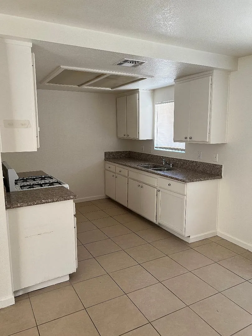 575 Sioux Dr — Photo 4