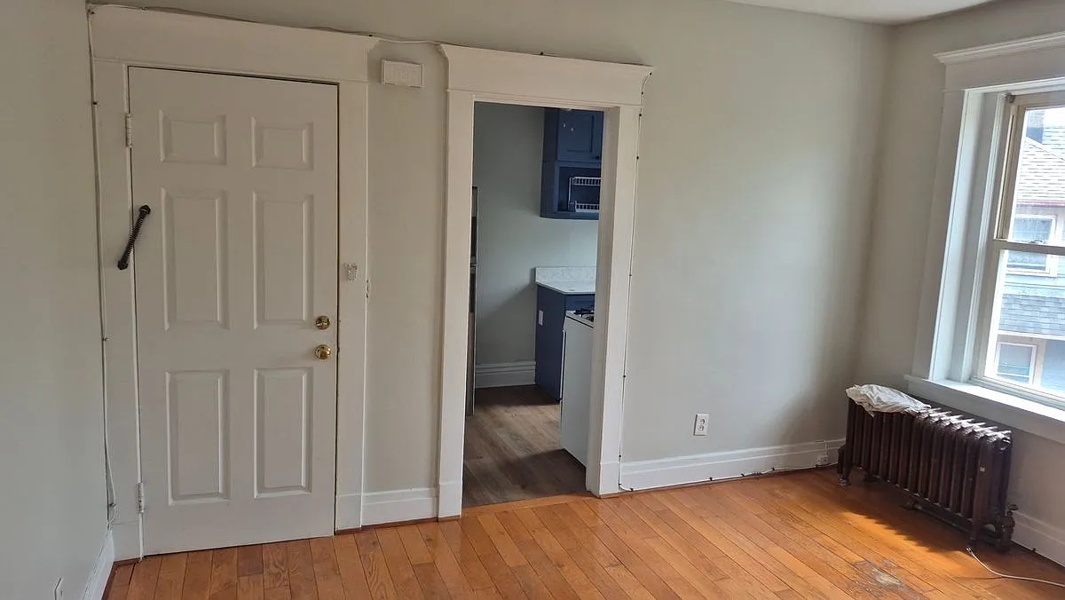 1 bed, 1.0 bath, 900 sqft, $1,350 — Photo 4