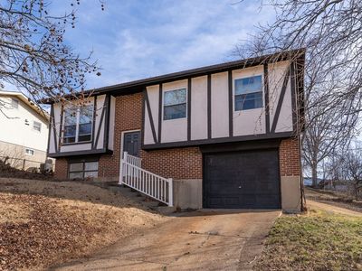 1062 Sunridge Trl W, Pevely, MO, 63070