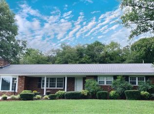 143 Lena Dr, Rogersville, TN 37857