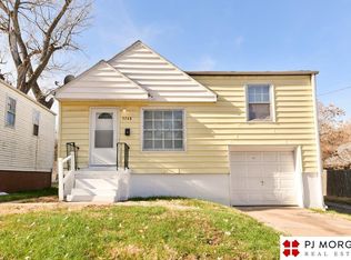 3748 N 43rd St, Omaha, NE 68111